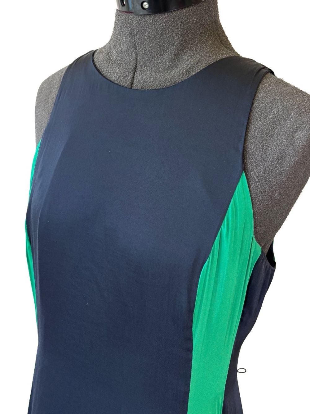 BR Colorblock Dress - Picture 6 of 11